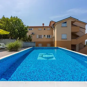  Apartament Jarić